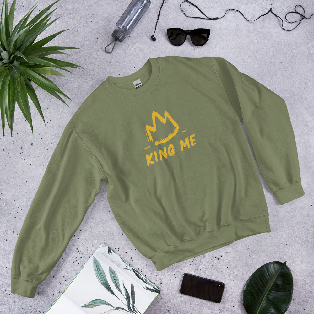 King Me Status Men's Sweatshirt